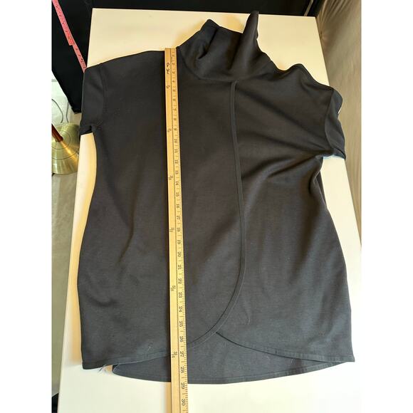 Nike Women’s S Therma-FIT Funnel Wrap Top  Black Long Sleeve Athleisure - Picture 10 of 12